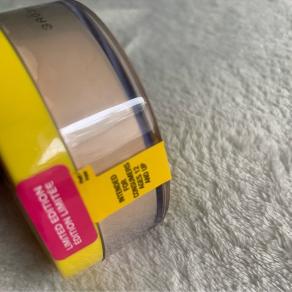 NEW Wet n Wild x Sesame Street Loose Banana Powder B is for Bananas SEALED - Picture 7 of 9